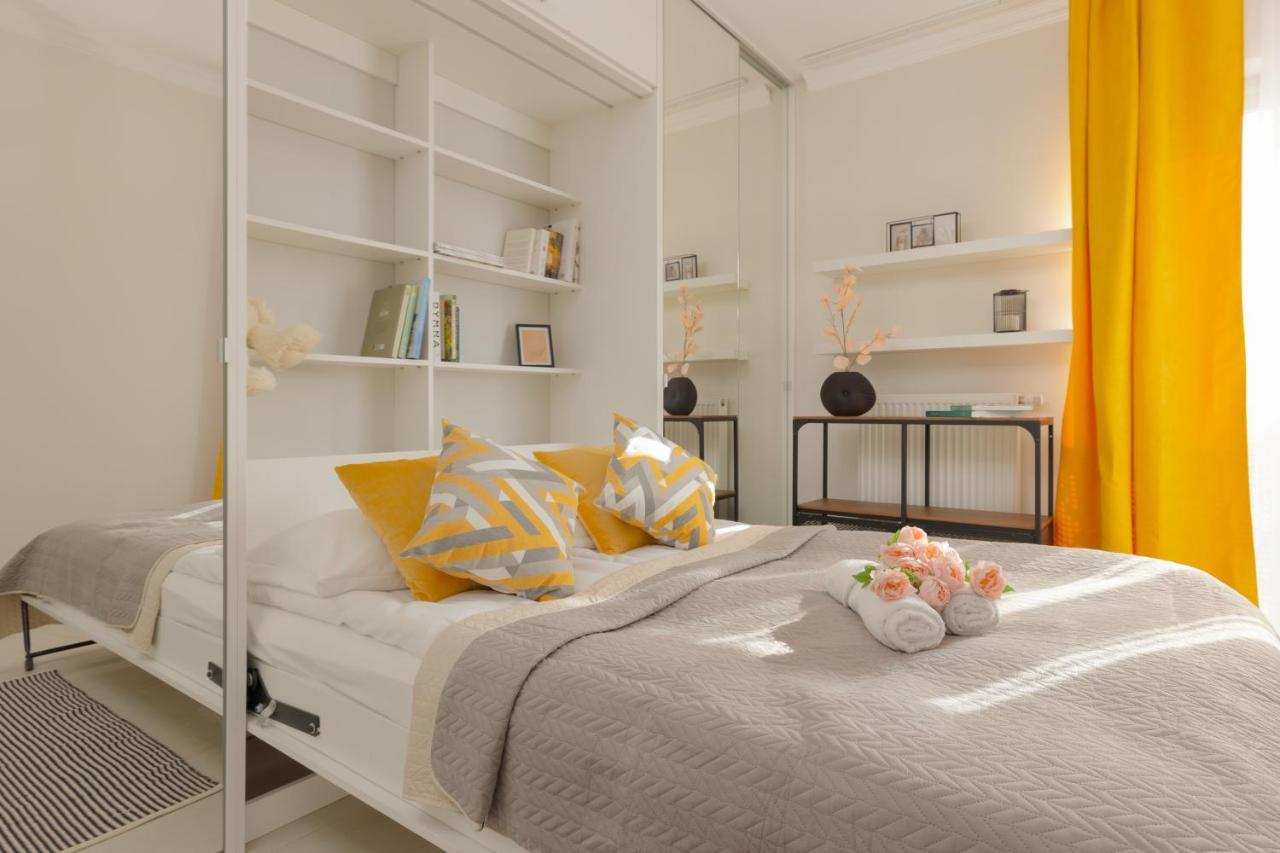 Lakeview Apartment Kapelanow Armii Krajowej By Noclegi Renters Warsawa Bagian luar foto